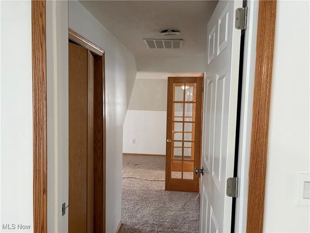 209 Maple Avenue, St Clairsville, OH 43950