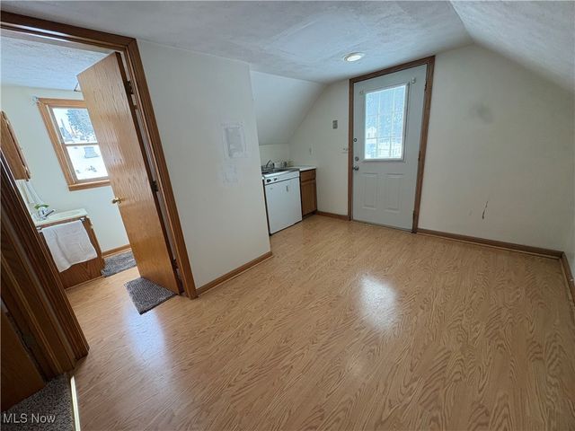 209 Maple Avenue, St Clairsville, OH 43950