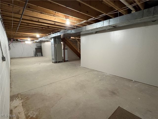 209 Maple Avenue, St Clairsville, OH 43950