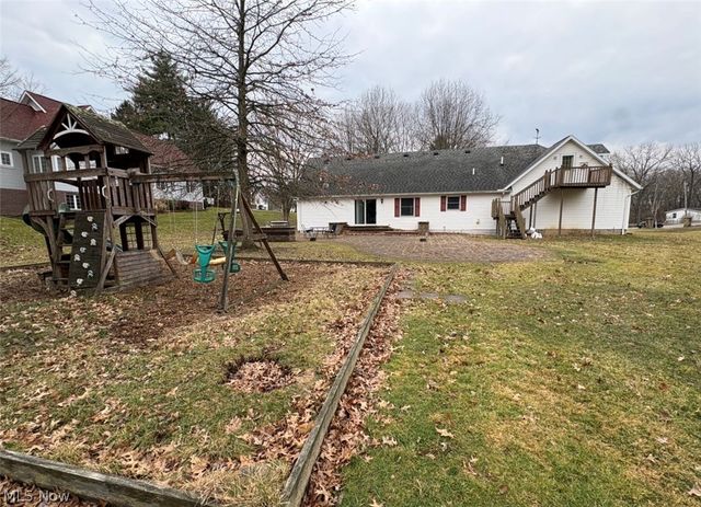 209 Maple Avenue, St Clairsville, OH 43950