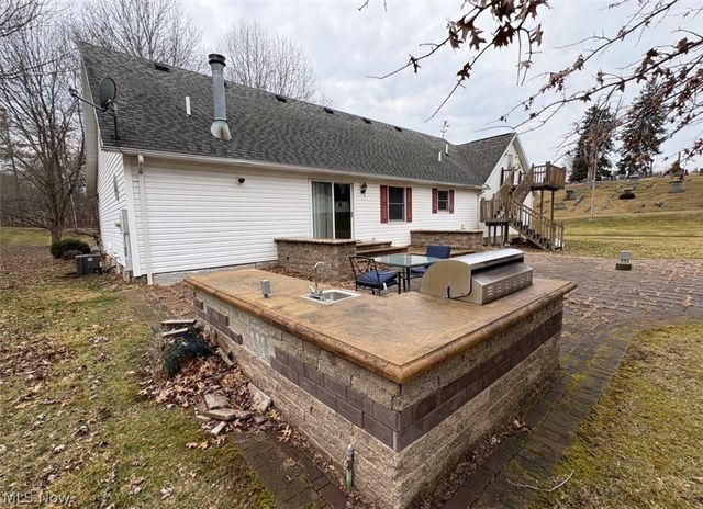 209 Maple Avenue, St Clairsville, OH 43950