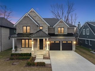 2182 Buckingham Avenue, Birmingham, MI 48009