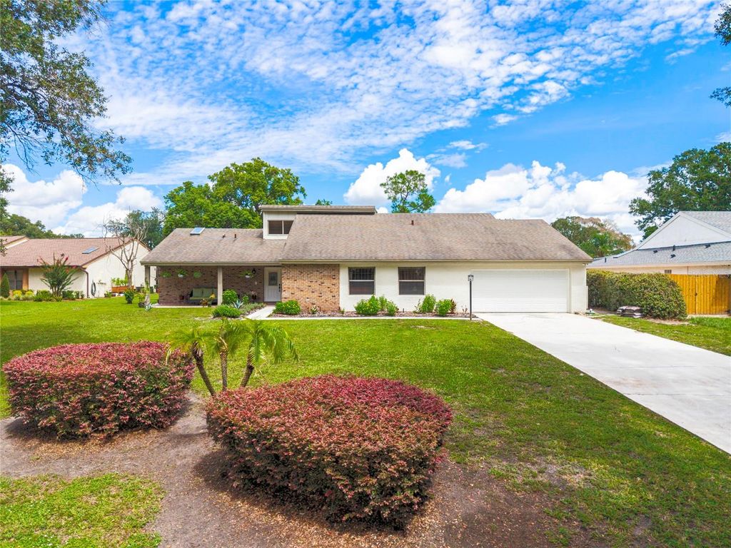 Image 1 of property listing at 6729 EDGEWORTH DRIVE, Orlando, FL 32819