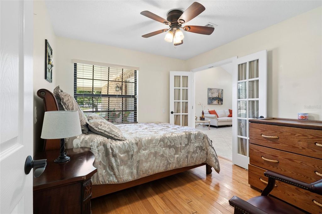 Image 24 of property listing at 6729 EDGEWORTH DRIVE, Orlando, FL 32819