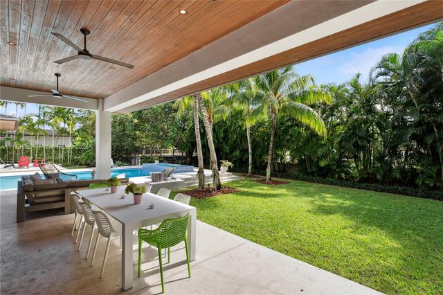 1060 Alfonso Ave, Coral Gables, FL 33146