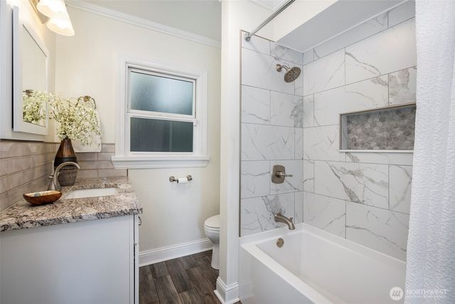 610 N 125th Street, Seattle, WA 98133