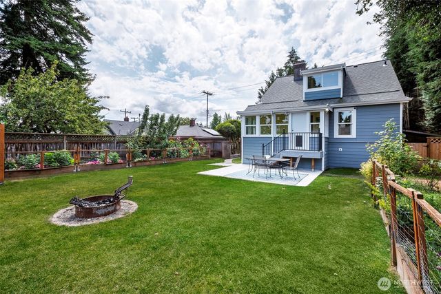610 N 125th Street, Seattle, WA 98133