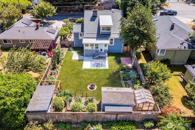 610 N 125th Street, Seattle, WA 98133