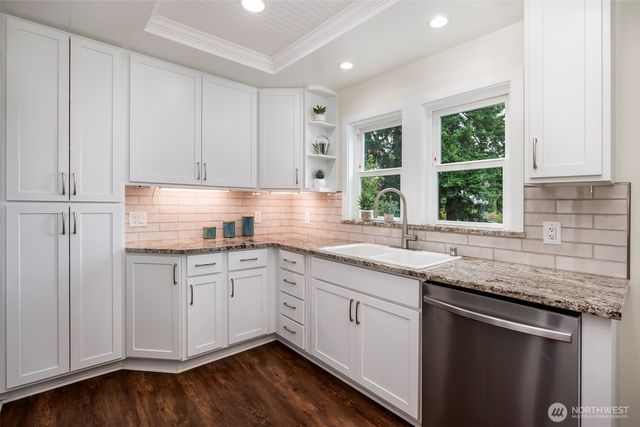 610 N 125th Street, Seattle, WA 98133