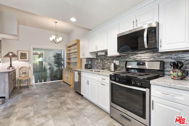 29700 Windsong Lane, Agoura Hills, CA 91301