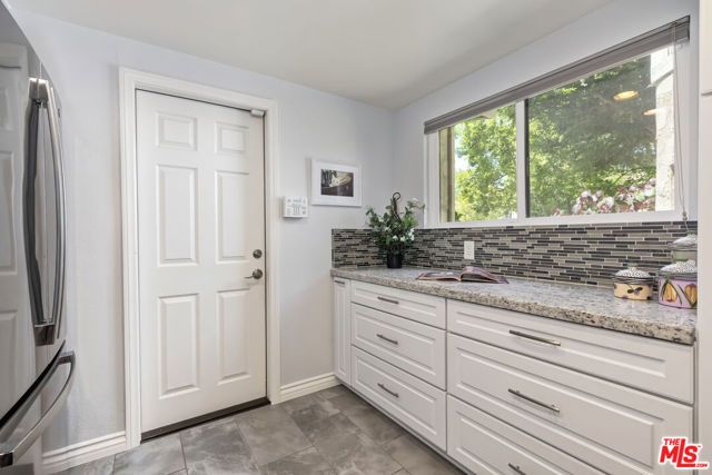 29700 Windsong Lane, Agoura Hills, CA 91301