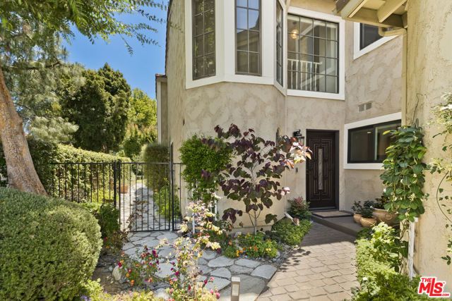 29700 Windsong Lane, Agoura Hills, CA 91301