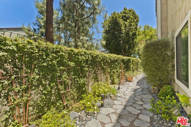 29700 Windsong Lane, Agoura Hills, CA 91301