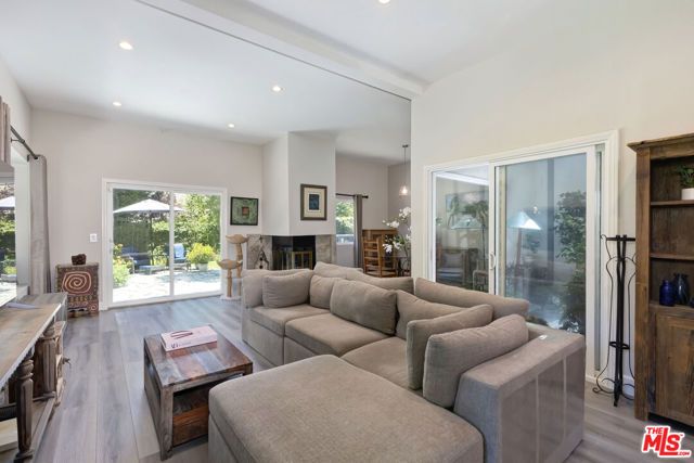 29700 Windsong Lane, Agoura Hills, CA 91301