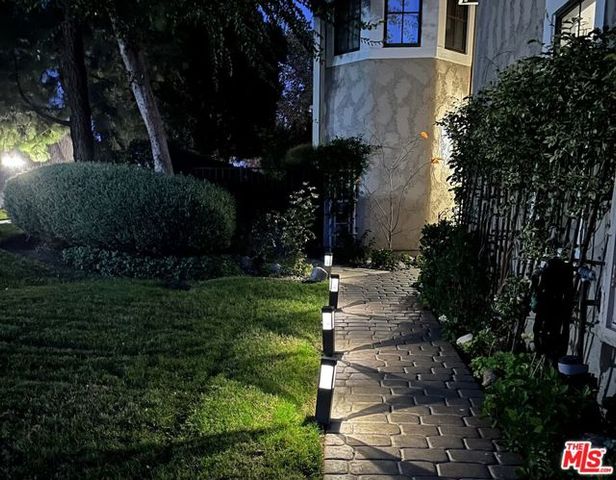 29700 Windsong Lane, Agoura Hills, CA 91301