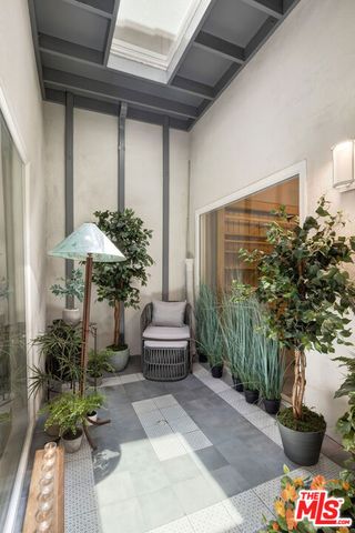 29700 Windsong Lane, Agoura Hills, CA 91301