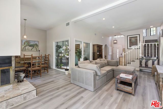 29700 Windsong Lane, Agoura Hills, CA 91301