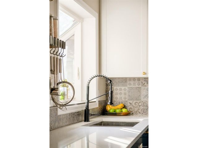 200 Acadia Ave, Lafayette, CO 80026