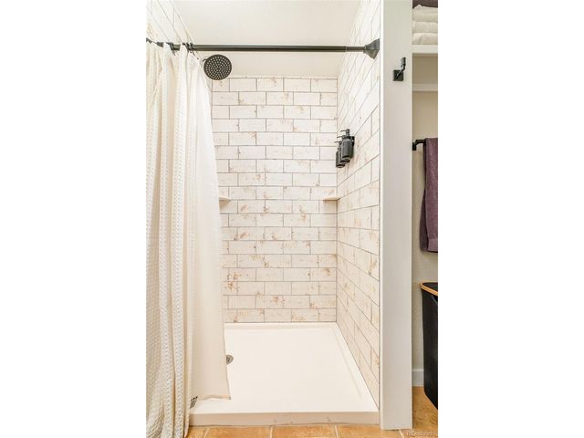 200 Acadia Ave, Lafayette, CO 80026