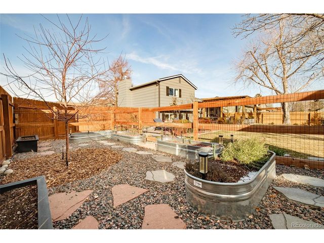 200 Acadia Ave, Lafayette, CO 80026
