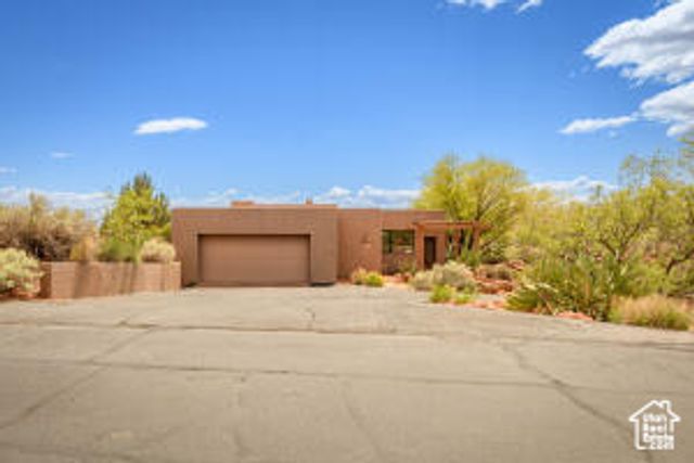 1151 W SHAWNEE CT, Ivins, UT 84738