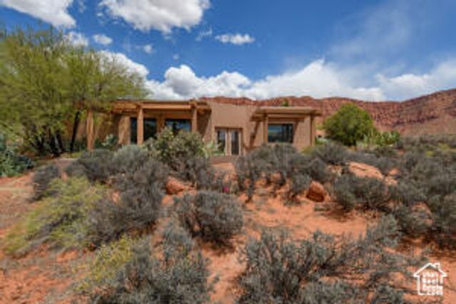 1151 W SHAWNEE CT, Ivins, UT 84738