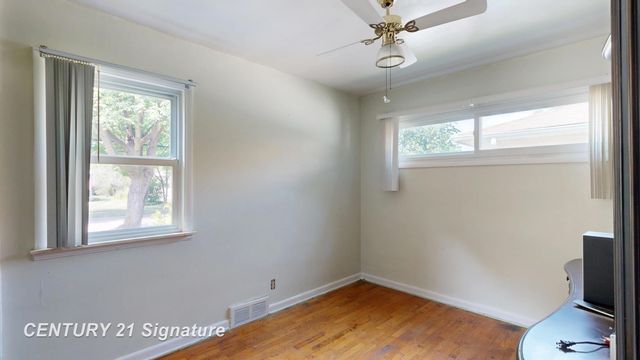 418 Labian Drive, Flushing, MI 48433