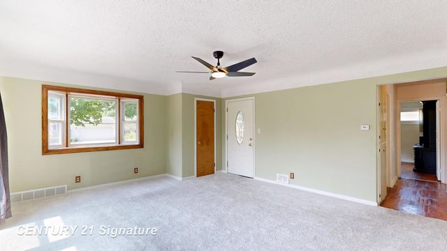 418 Labian Drive, Flushing, MI 48433