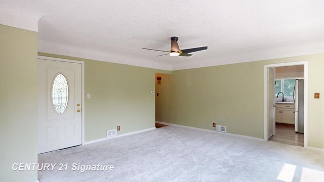 418 Labian Drive, Flushing, MI 48433