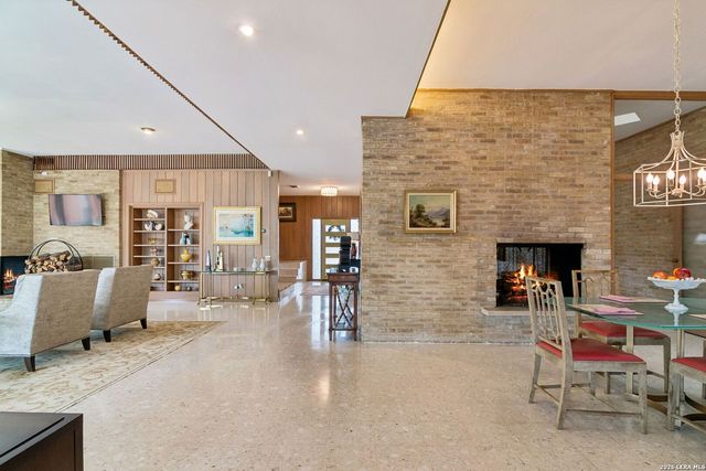 349 Mary Louise, San Antonio, TX 78201