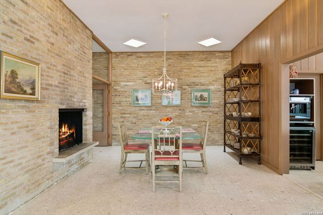 349 Mary Louise, San Antonio, TX 78201