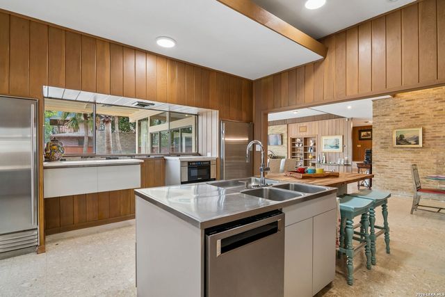 349 Mary Louise, San Antonio, TX 78201