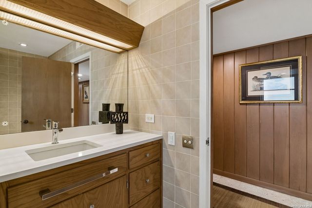 349 Mary Louise, San Antonio, TX 78201