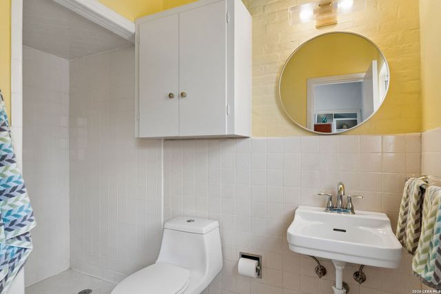 349 Mary Louise, San Antonio, TX 78201