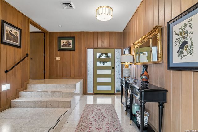 349 Mary Louise, San Antonio, TX 78201