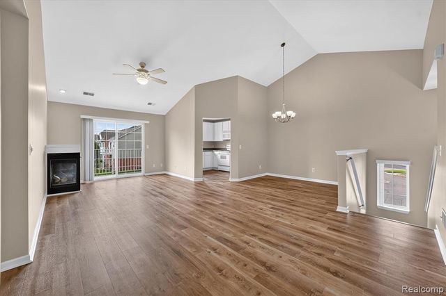 54851 Marissa Way 71, Shelby Twp, MI 48316