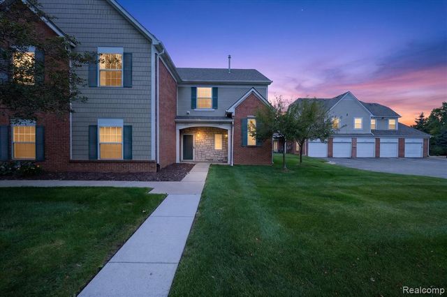 54851 Marissa Way 71, Shelby Twp, MI 48316