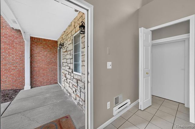 54851 Marissa Way 71, Shelby Twp, MI 48316