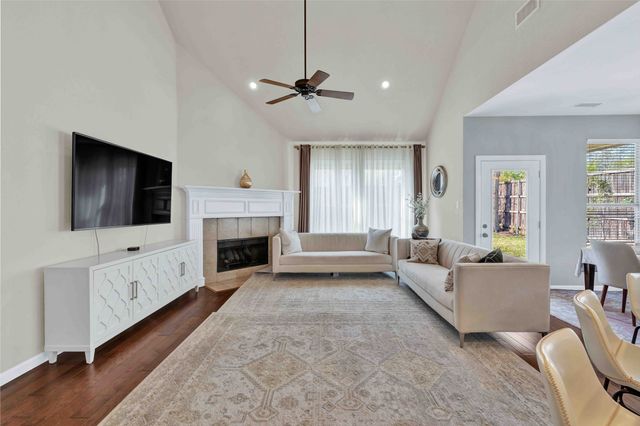 7305 Oak Leaf Drive, Mckinney, TX 75072