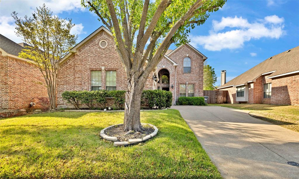 7305 Oak Leaf Drive, Mckinney, TX 75072