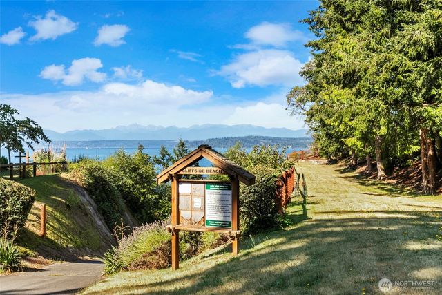 34638 Bridge View Place, Kingston, WA 98346