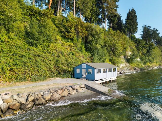 34638 Bridge View Place, Kingston, WA 98346