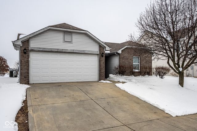 11194 Black Gold Drive, Noblesville, IN 46060