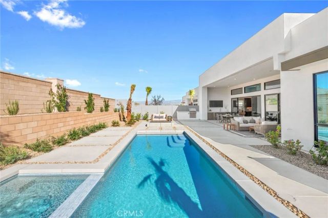 59 Cenoceras Court, La Quinta, CA 92253