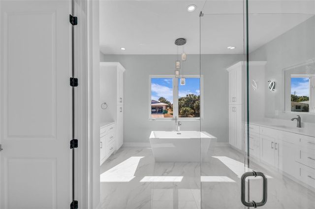 18702 ARAPAHOE CIRCLE, Port Charlotte, FL 33948