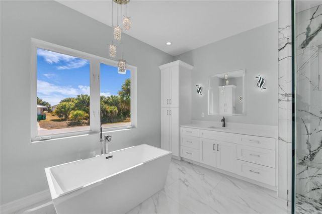 18702 ARAPAHOE CIRCLE, Port Charlotte, FL 33948