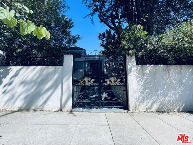 1500 Midvale Avenue, Los Angeles, CA 90024