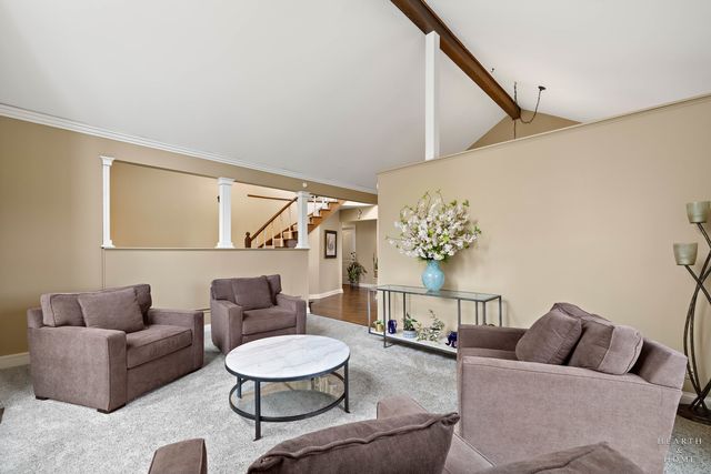 305 N Dale Avenue, Mchenry, IL 60050