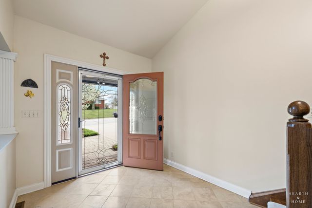 305 N Dale Avenue, Mchenry, IL 60050