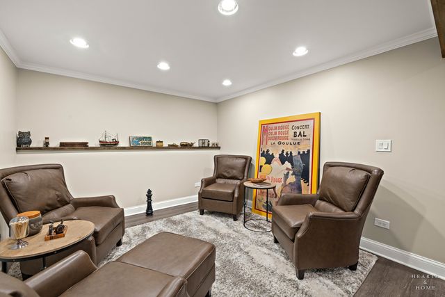 305 N Dale Avenue, Mchenry, IL 60050